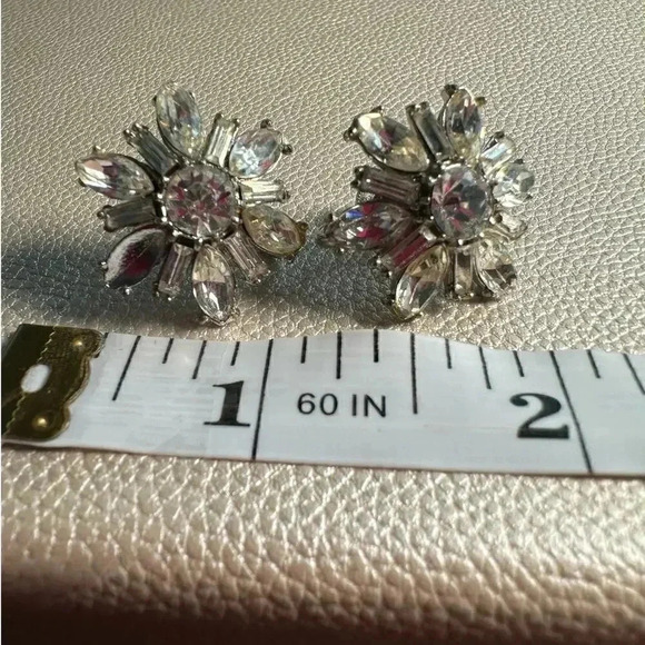 Vintage | Screwback Earrings | Mid Century | Rhinestones | Costume Jewelry - Picture 4 of 15